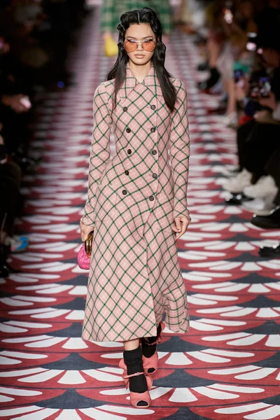 Look 35